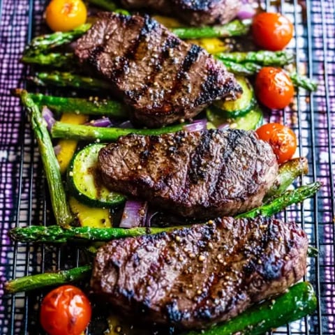 Flavorful One Pan Balsamic Steak Veggies